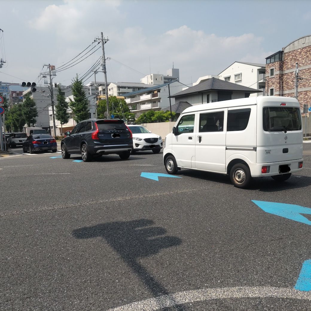 自動車