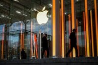 アップルが異例のレイオフ､営業体制を効率化へ