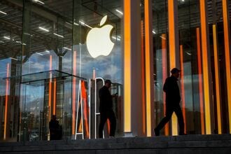 アップルが異例のレイオフ､営業体制を効率化へ