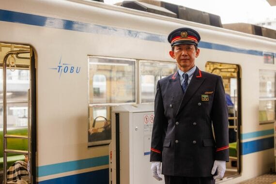 東武船橋駅長