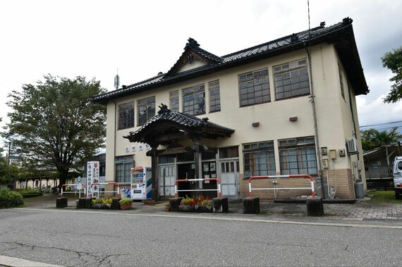 岩峅寺駅