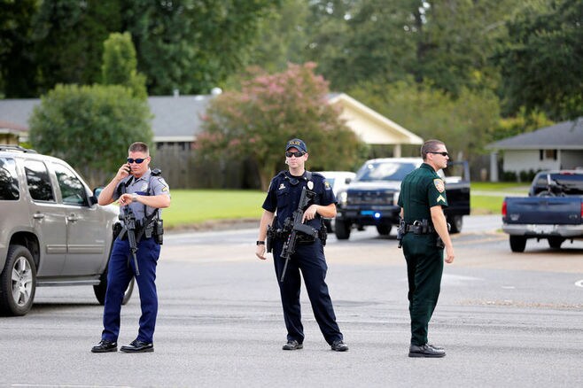 米ルイジアナ州で警察官3人が撃たれ死亡