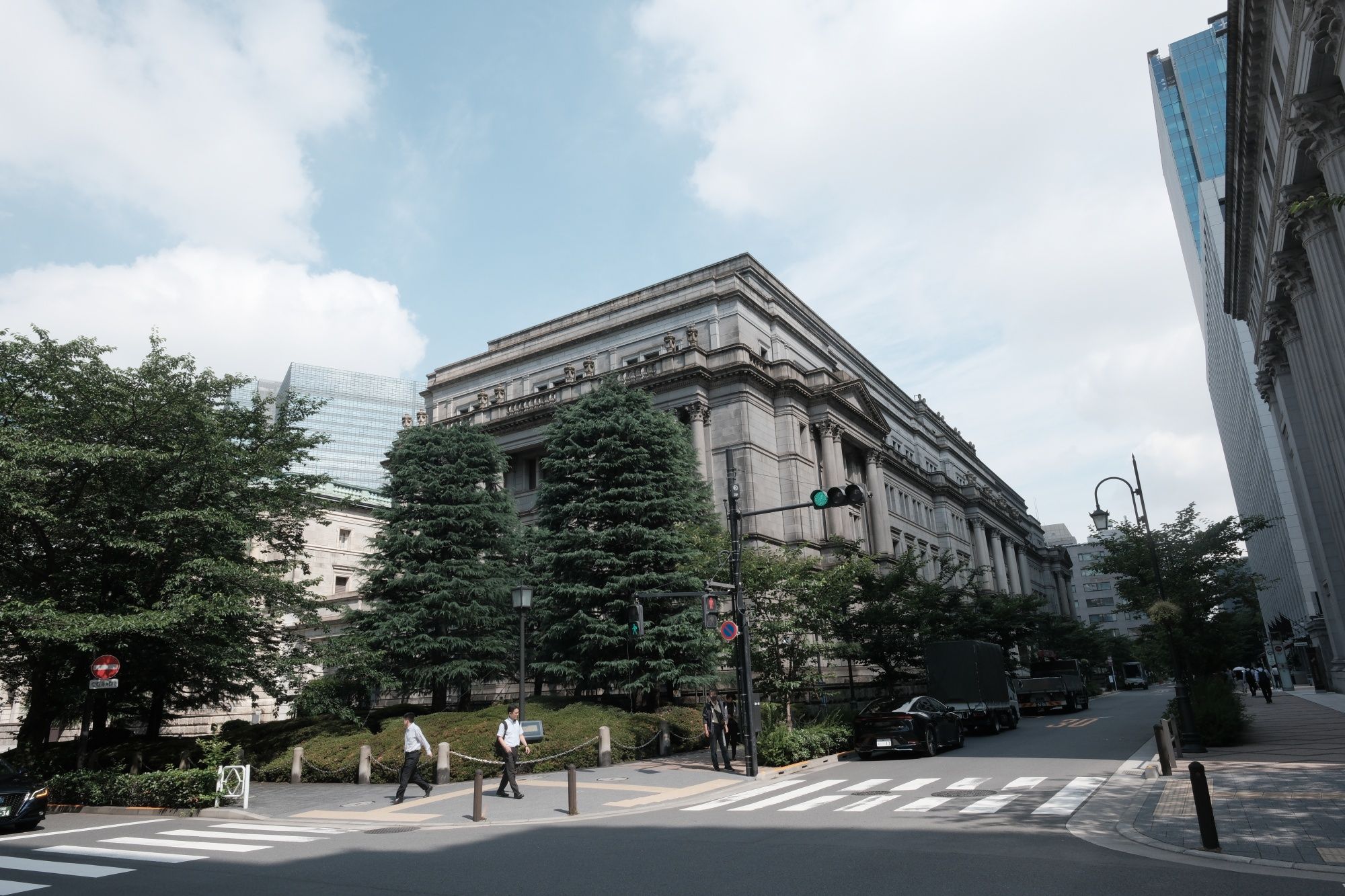 日銀の次回利上げ､エコノミストの半数超が｢12月｣と予想｜会社四季報 