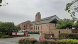 大学の募集停止を決めた恵泉女学園大学のキャンパス。東京郊外という地の利が悪い点も学生集めに影響したといわれる （筆者撮影）