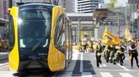 開業｢宇都宮LRT｣､黄色い路面電車への期待度 全国初の全線新設路線､車社会で定着するか