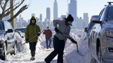 Extreme Weather and Global Growth