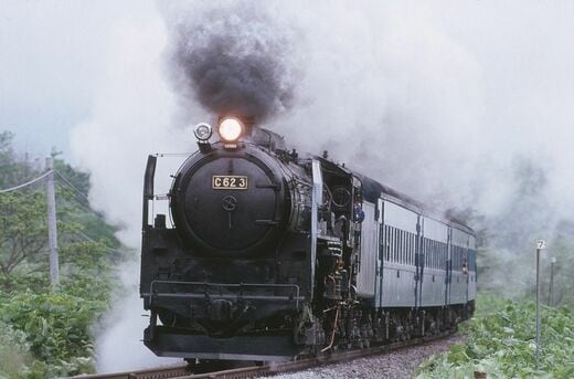 国鉄蒸気機関車　函館本線　D5 1形とC 62形の重連　￼写真　レア SLから電車特急まで｢北の大動脈｣函館本線の記憶 ディーゼル機関車重連