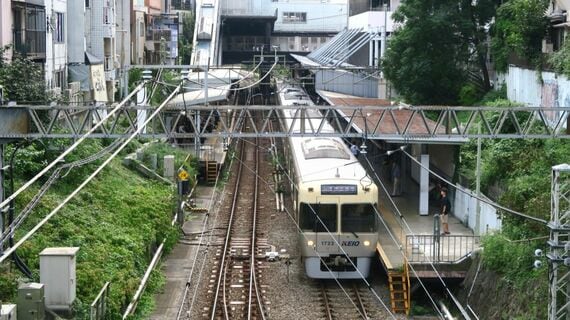 京王電鉄 井の頭線 明大前駅