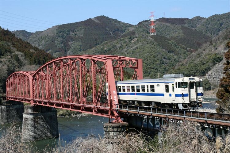 球磨川第一橋梁 鉄道橋の建設 モノクロ写真 ③（歴史的鋼橋検索）