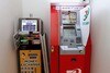 ATMや外国人向けにの両替機も完備