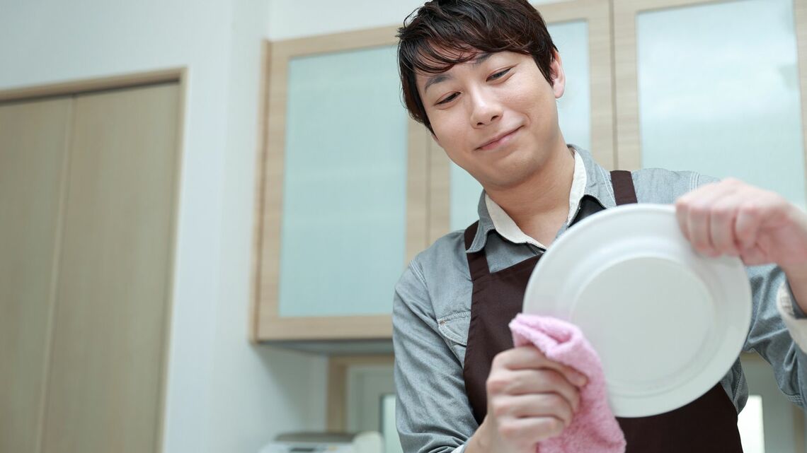 昭和型から令和型家事への移行過渡期で、男性が置かれている過酷な状況についても話が及んだ（写真：Satoshi KOHNO／PIXTA）