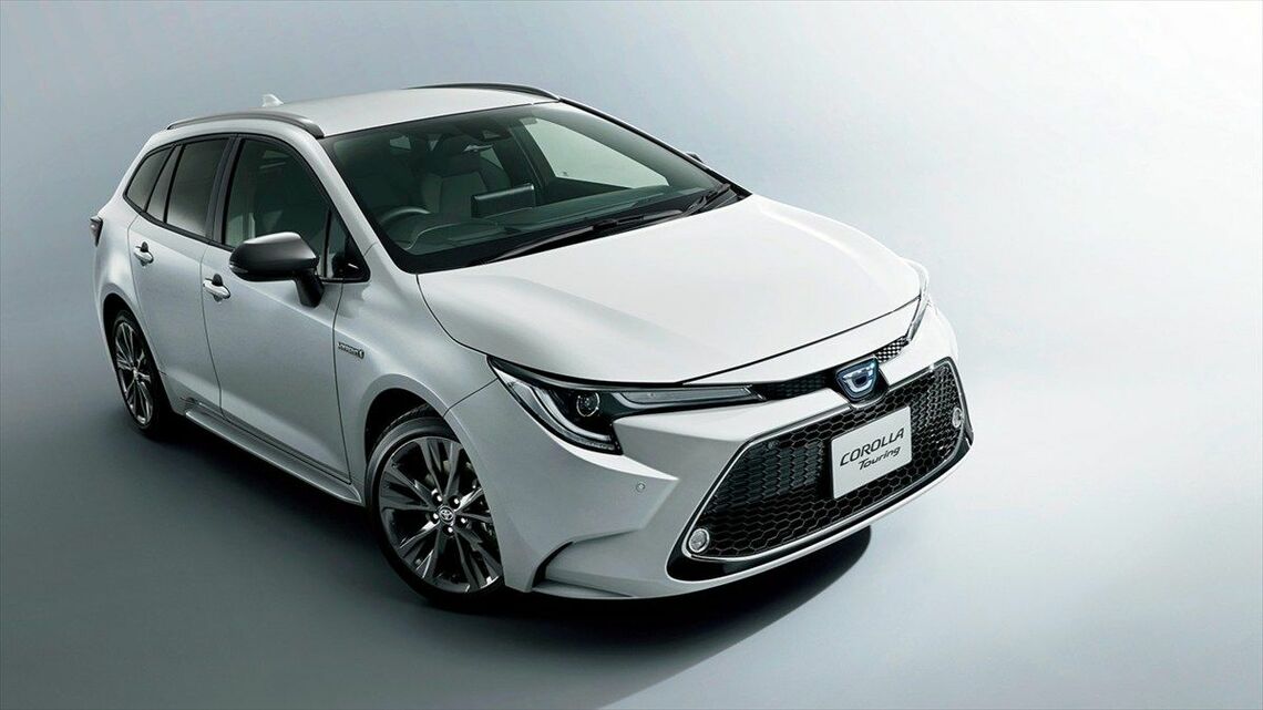 トヨタの基幹モデルのひとつ「カローラ」シリーズに変化が起きている(写真:トヨタ自動車)