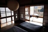 「ツキ」の2階