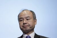 ソフトバンクG孫社長､個人の評価損は約6700億円
