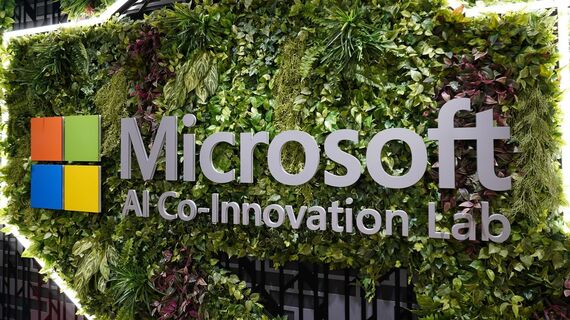 Microsoft AI Co-Innovation Labの看板