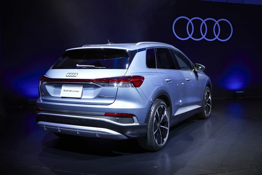 「Q4 e-tron」のリアスタイル（写真：アウディ ジャパン）
