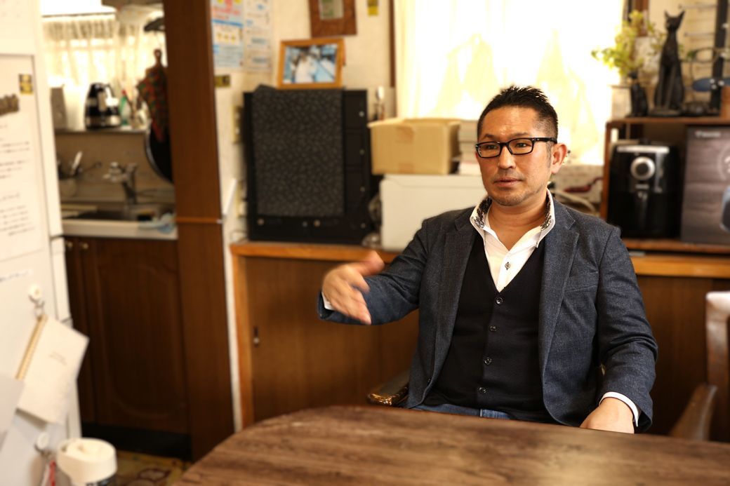 自分が過去に起こした交通事故がネックになって長期間認められなかったのではないかと、千葉さんは語る（筆者撮影）