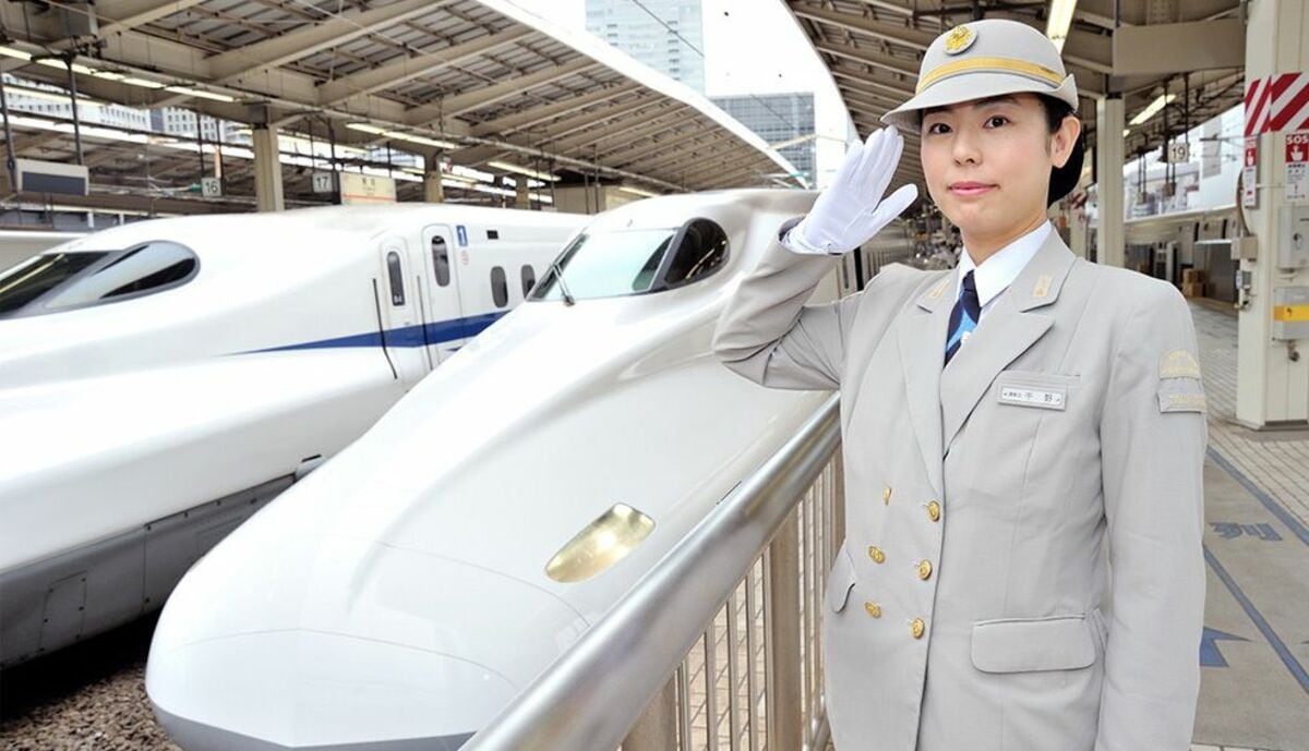 子どもたちに大人気！ママは新幹線の運転士 "日本の大動脈を支える母"の両立術 | WORK AGAIN | 東洋経済オンライン