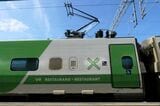 イタリア製「ペンドリーノ」も6両編成中1両は食堂車（筆者撮影）