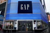米GAP､今後1年の事業継続に資金不足の恐れ 北米は月間100億円超の賃料支払いを停止中