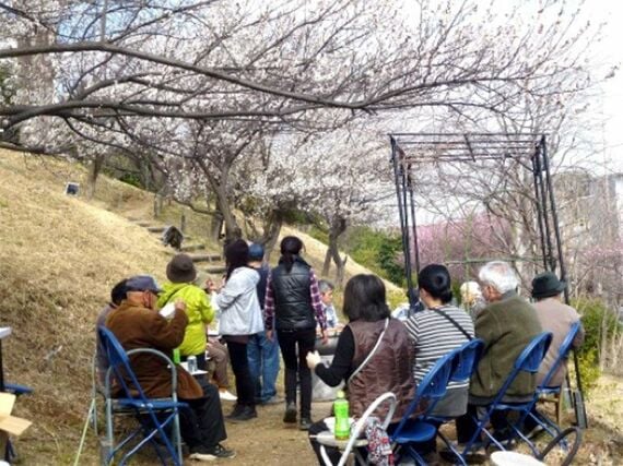 「梅見会」の様子