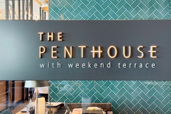 ザ ペントハウス ウィズ ウィークエンド テラス