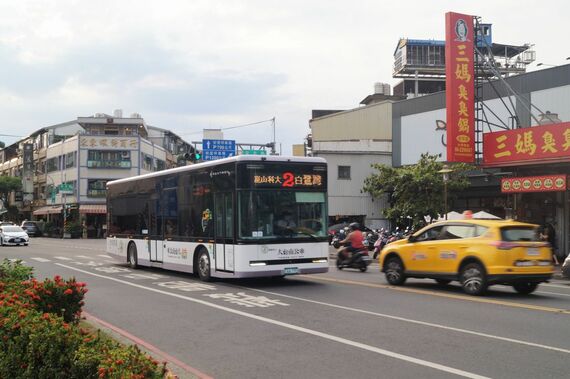 台南市 フォックスコン製EVバス