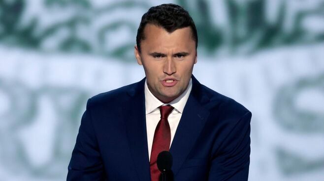 トランプ氏盟友のカーク氏､銃撃を受けて死去