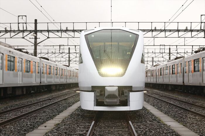 東武鉄道の新型特急N100系「スペーシアX」