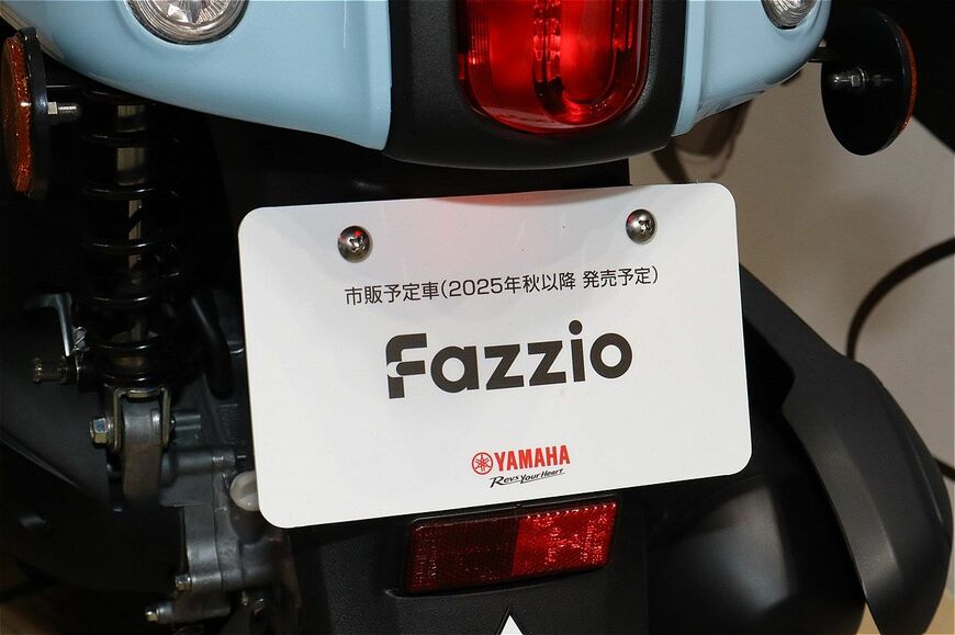 ヤマハの新型バイク「ファツィオ」（原付二種）（筆者撮影）