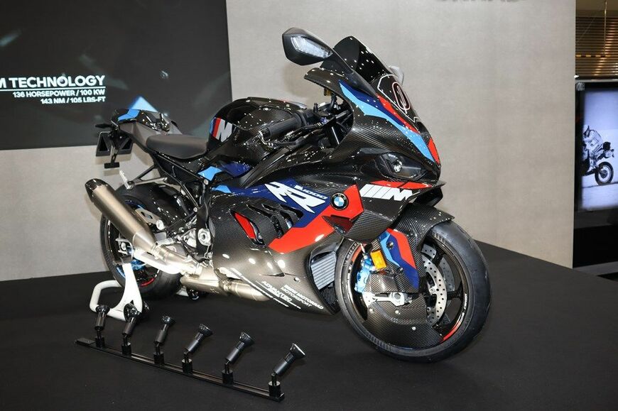 新型M1000RRのディテール（筆者撮影）