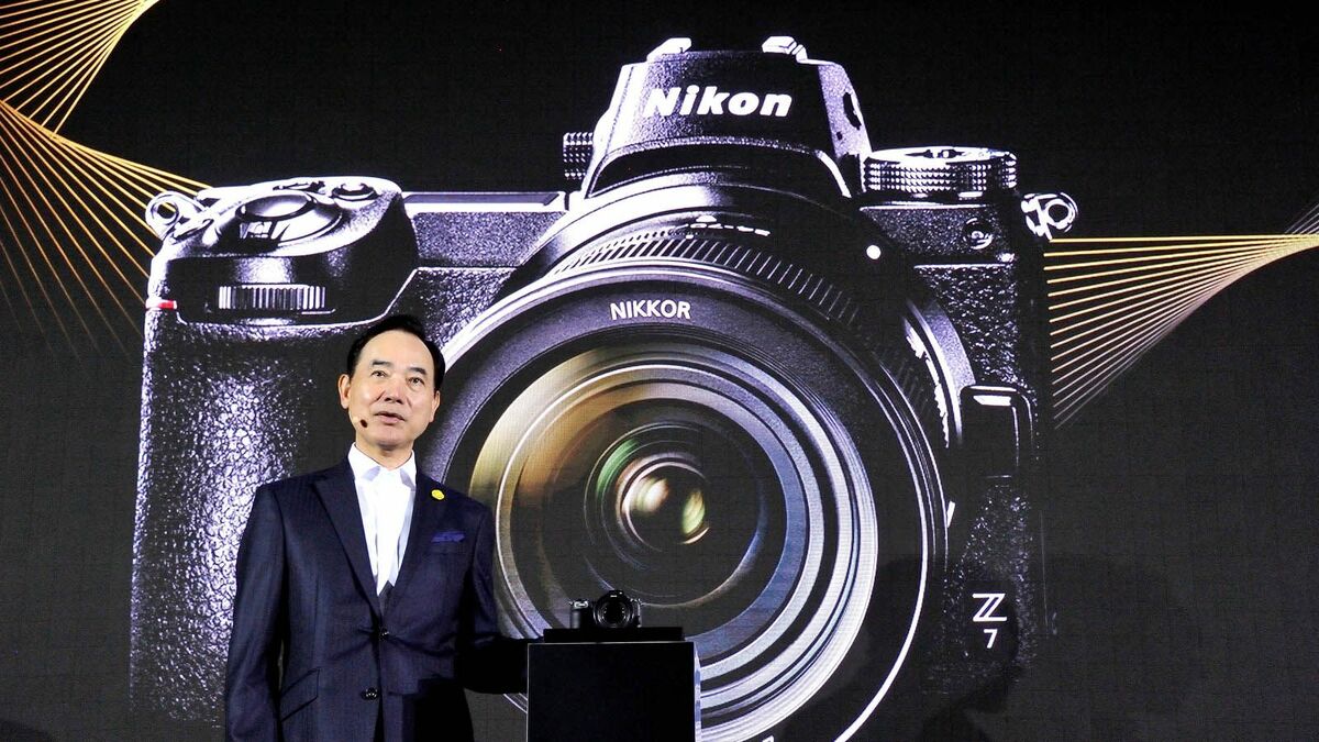 ニコン､カメラの｢赤字転落｣危機で迎える難路 新ジャンル｢工作機械｣進出