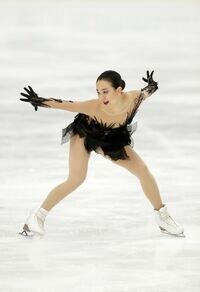 浅田真央がSP2位発進､フィンランディア杯 ダブルアクセルを選択して成功