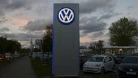 起こるべくして起きたVW｢排ガス不正｣の真相 閉鎖的なのは役員会だけではなかった