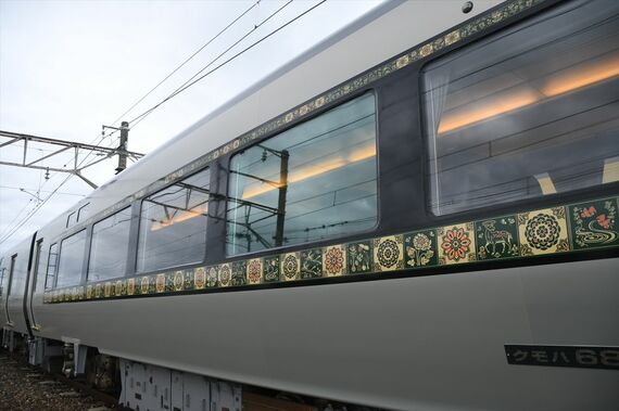 安寧 悠久 車両側面