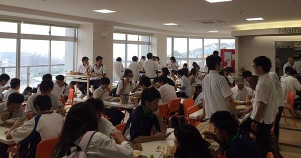 学食「ママズカフェ」。地域にも開放している
