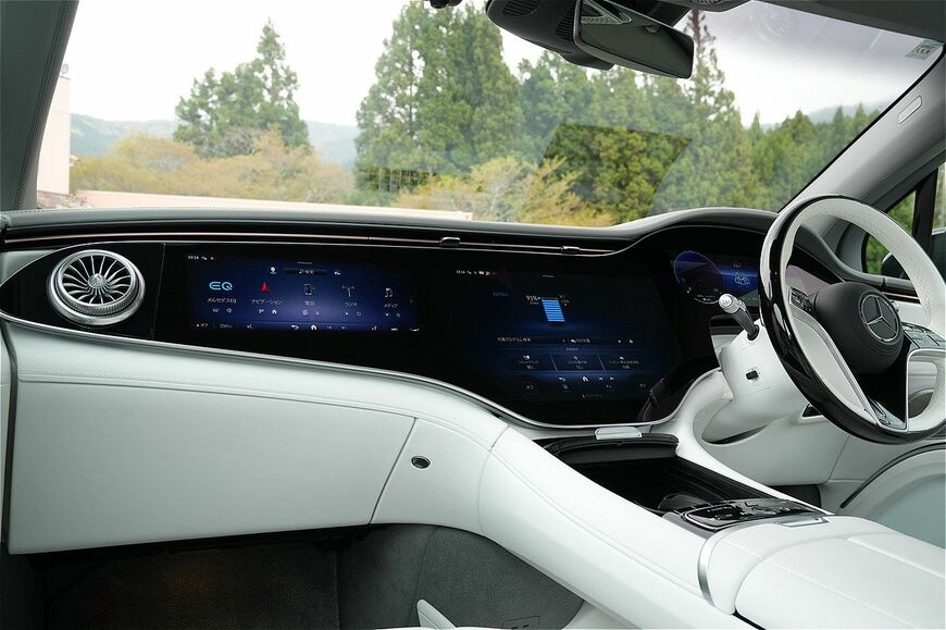 メルセデス・マイバッハ「EQS680 SUV」（写真：メルセデス・ベンツ日本）
