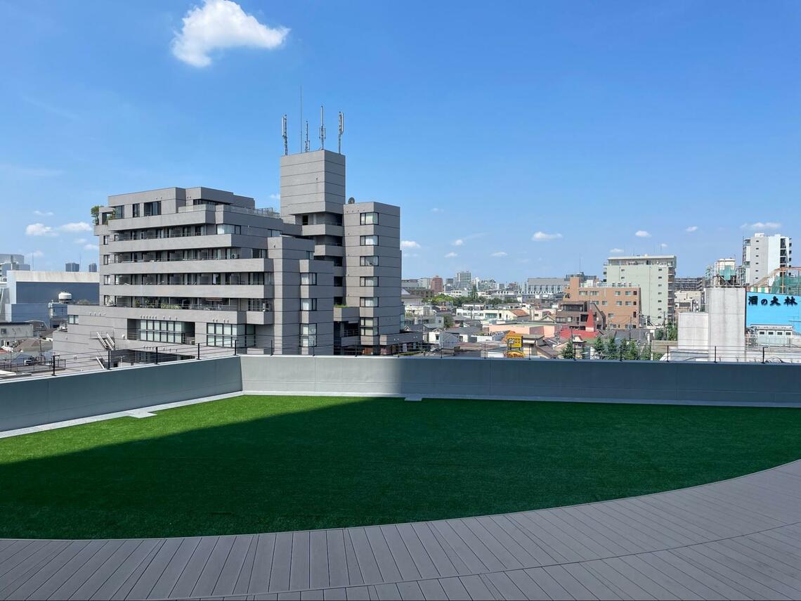 芝生広場