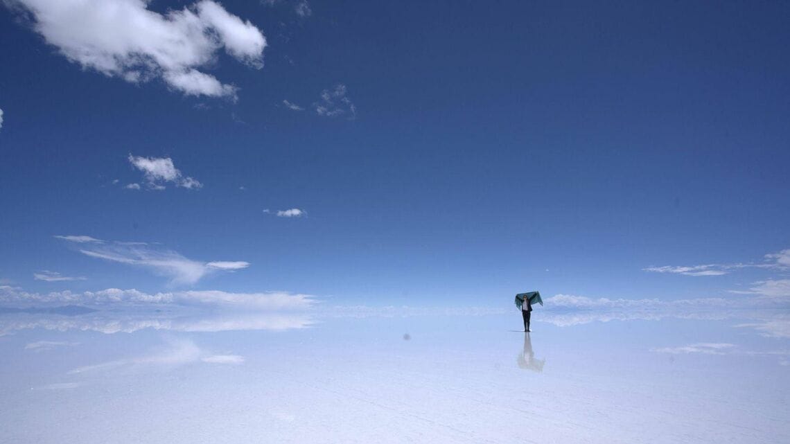 「その国の暮らしを知ること」が2人の旅の目的（提供写真）