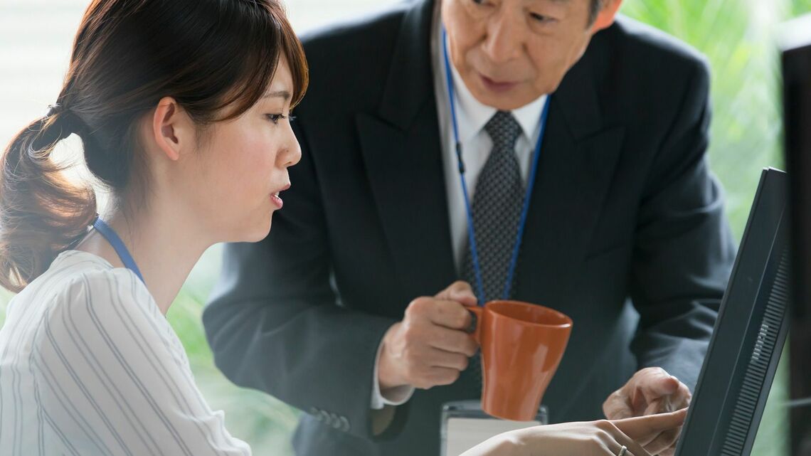 事細かく指示を出して部下を動かそうとしていないだろうか(写真:zon/PIXTA)