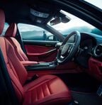 “F SPORT”専用本革スポーツシート