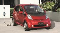 ｢i-MiEV｣月販10台でも生産が続けられる理由 小型EVのメリットを浮き彫りにした立役者