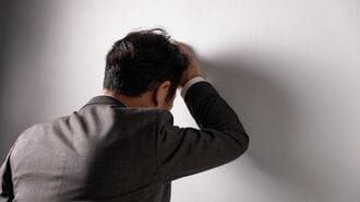 「フキハラ」の影で…"感情を抑える"管理職の限界