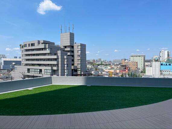 芝生広場
