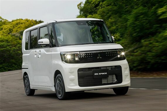 三菱の新型「eKスペース」