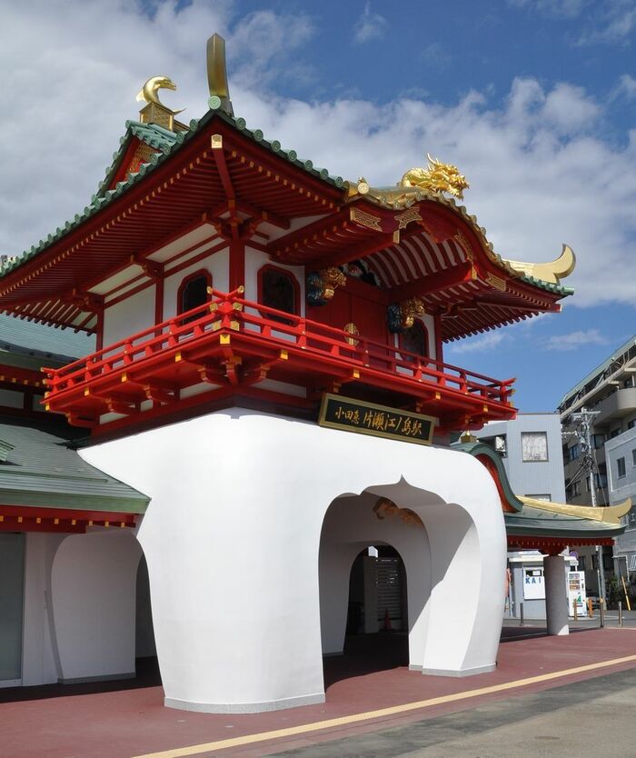 「竜宮造り」の楼門