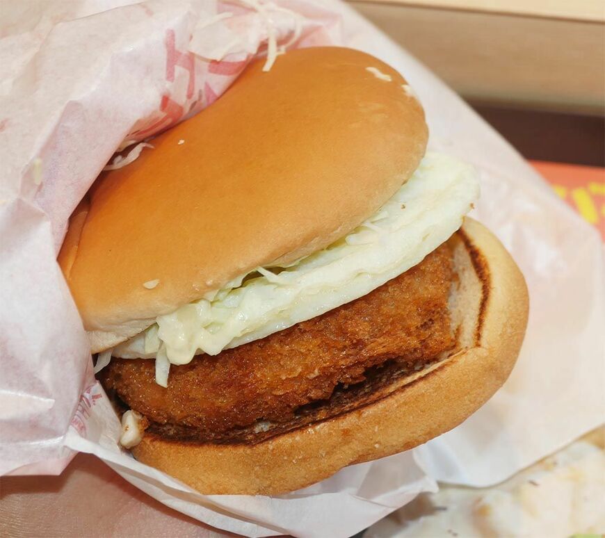ロッテリアの半熟月見エビバーガー