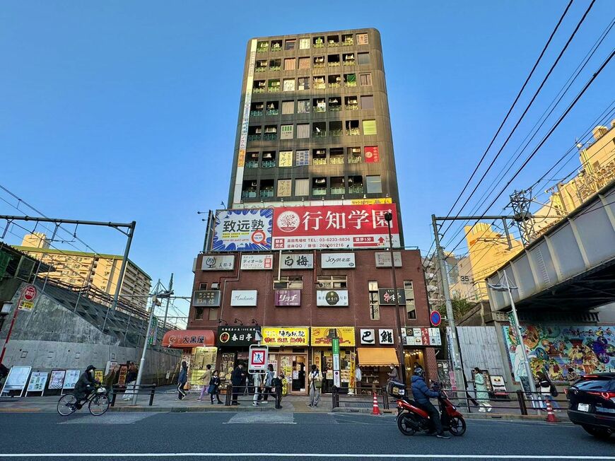 高田馬場駅周辺を歩くと中国語の看板をいたるところで見かける（写真：筆者撮影）