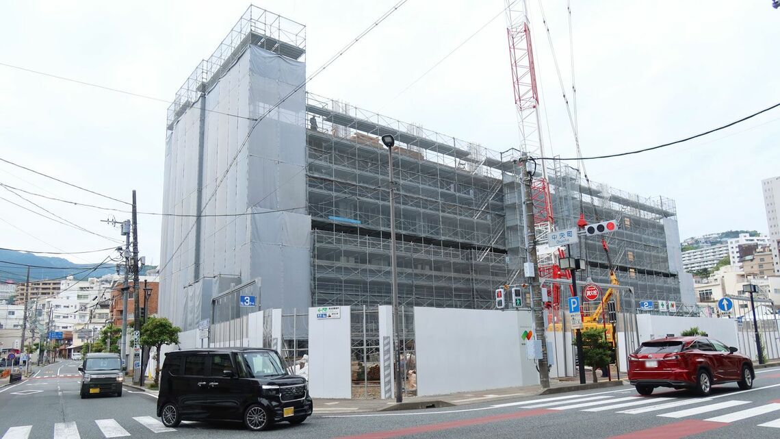 建設中のホテル