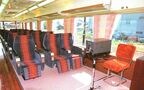 「アイランドエクスプレス四国」の車内